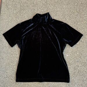 American Vintage Black Velvet Short Sleeve Top